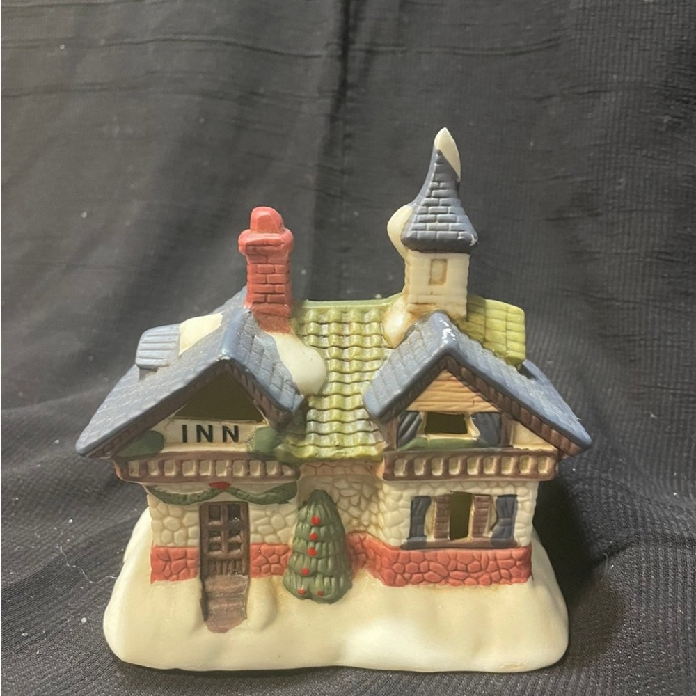 Lillian Vernon Christmas Village Inn